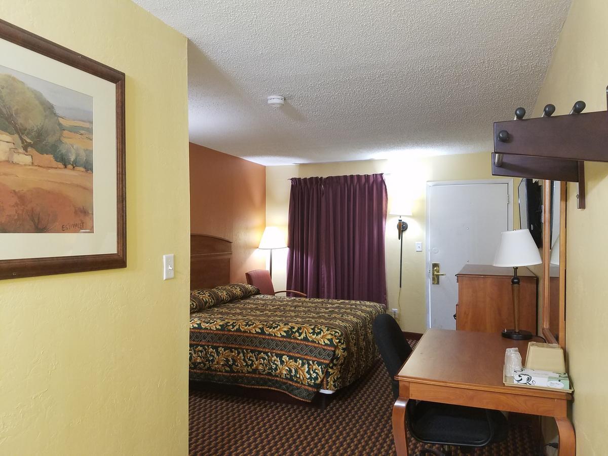 Budget Inn - Keokuk Экстерьер фото