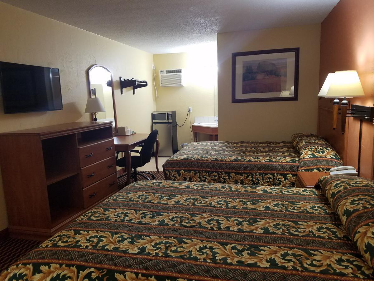 Budget Inn - Keokuk Экстерьер фото